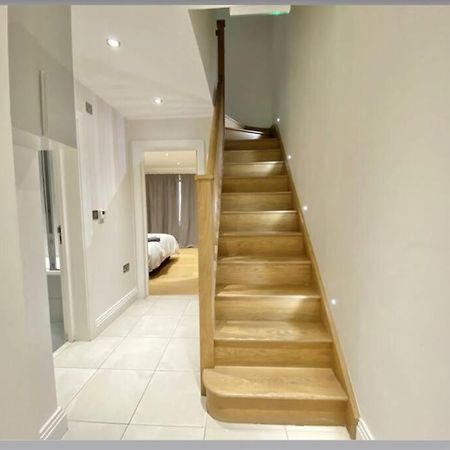 Luxury 4-Bed Apartment With Balcony & Garden, Near Emirates Stadium, 15 Mins To Central Londýn Exteriér fotografie