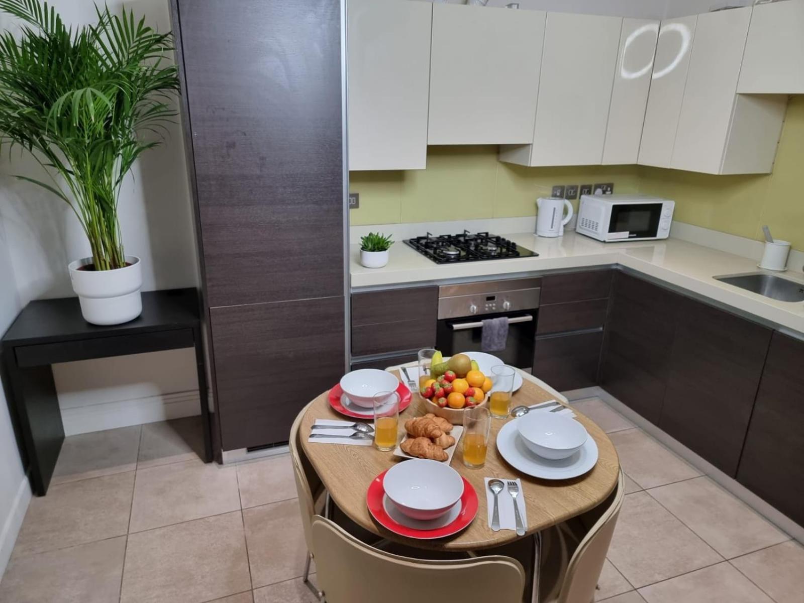 Luxury 4-Bed Apartment With Balcony & Garden, Near Emirates Stadium, 15 Mins To Central Londýn Exteriér fotografie